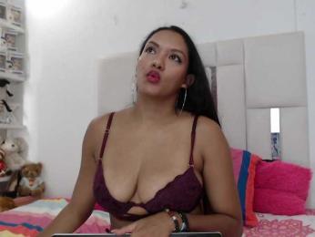 KarlieK webcam model stream image