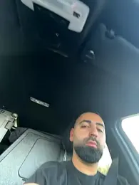 bignasthairy webcam model stream image