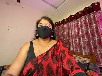 LouleyRanii webcam stripchat model stream image