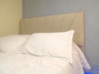 Adonis Dlh webcam model stream image