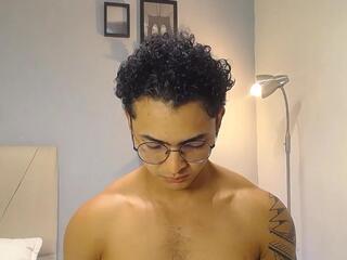 Adonis Dlh webcam model stream image