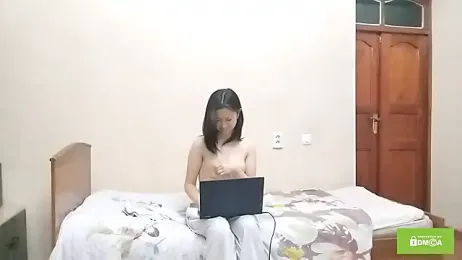 HuldaKye webcam stripchat model stream image