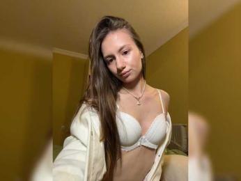 MilkaCrystal01 webcam bongacams model stream image