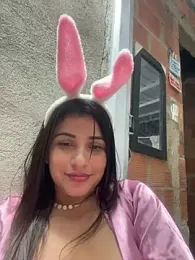 perlita05 webcam model stream image