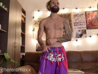 max_greenn webcam model stream image