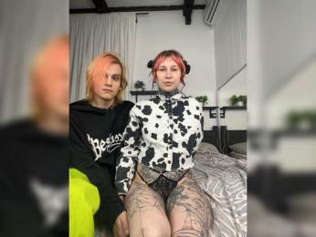 shnesyne webcam model stream image