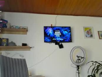 manucute_23_ webcam model stream image