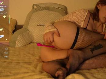 Sashapeachygirl webcam model stream image