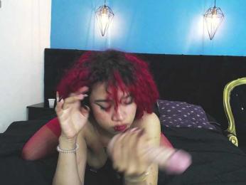 caroliine-fox webcam model stream image