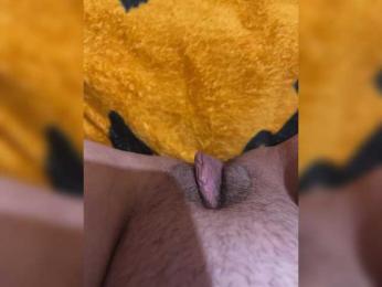 Shalunya1813 webcam model stream image