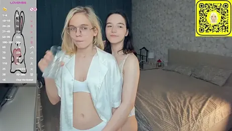 KarinStfleur webcam stripchat model stream image
