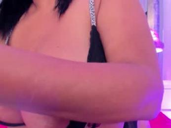 _ciara_benet_ webcam model stream image