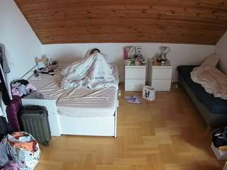 voyeurcam-julmodels-greybed-3 webcam model stream image