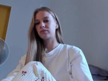 magic_couple13 webcam model stream image