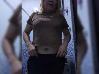 QWEENTIS webcam model stream image