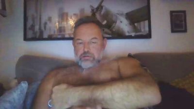 bear70s webcam model stream image