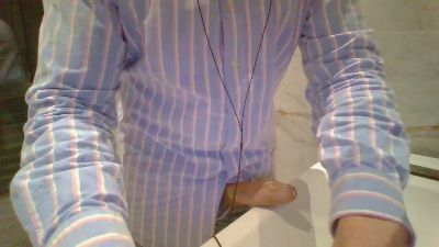 queue22 webcam model stream image