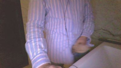 queue22 webcam model stream image