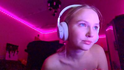 EleaseRaine webcam model stream image