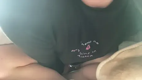 18yoteenvirgin webcam model stream image