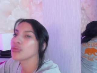 madhiison webcam model stream image