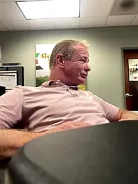 hintly webcam model stream image