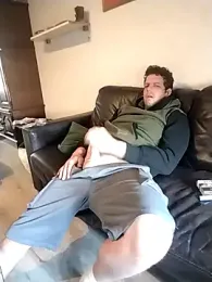 Knuffelstaaff123 webcam model stream image