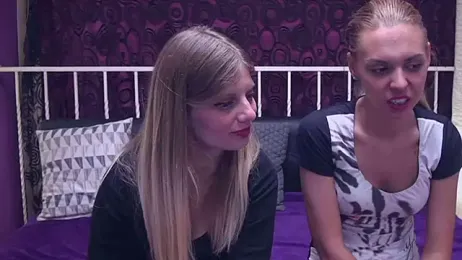 BlondeWitches webcam model stream image