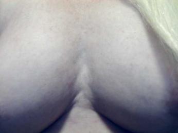 Lilia103 webcam model stream image