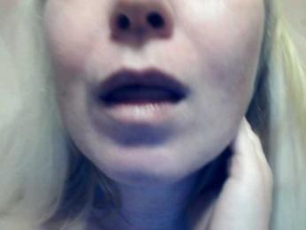 Lilia103 webcam model stream image