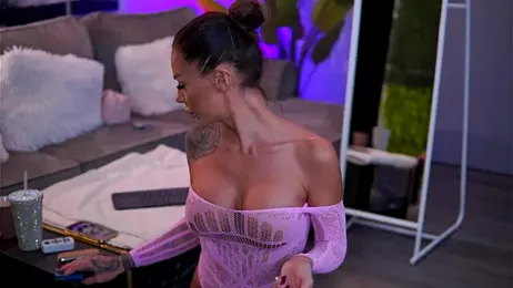 RaquelleVon webcam stripchat model stream image