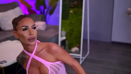 RaquelleVon webcam model stream image