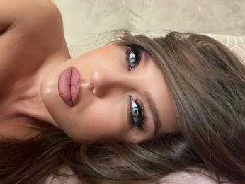 Evixa webcam model stream image