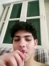 eu_poseison webcam model stream image