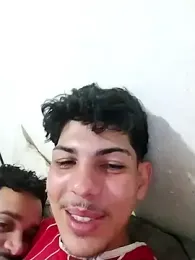 eu_poseison webcam model stream image