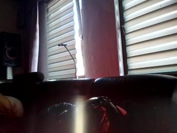 Crystalbitchx webcam model stream image