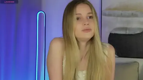 Fluffy-Angel webcam model stream image