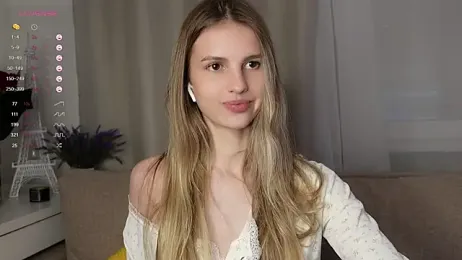 Fluffy-Angel webcam model stream image