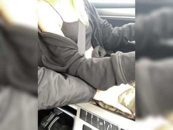 MiaTwins webcam model stream image