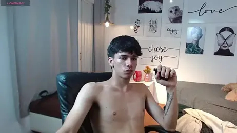 AmethystShadow17 webcam model stream image