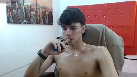 AmethystShadow17 webcam model stream image