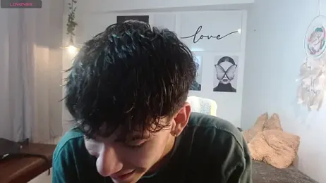 AmethystShadow17 webcam model stream image