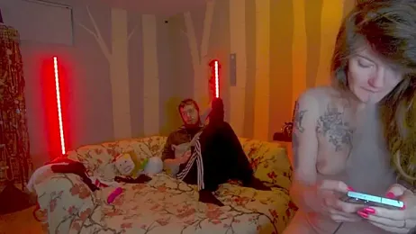 YourFavCanadianMILF webcam model stream image