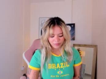 adria_ross webcam chaturbate model stream image