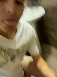 fresdyhot webcam model stream image