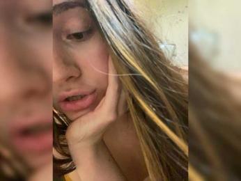 KristinaScott webcam model stream image