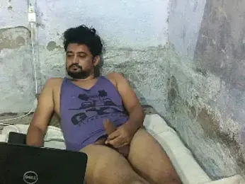 ROCOGUJUBULL webcam model stream image