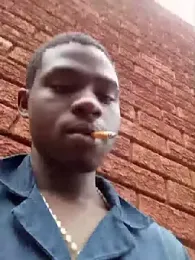 younggblackkCOCK19 webcam model stream image