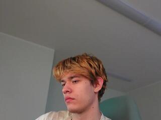 Logan Fraser webcam model stream image