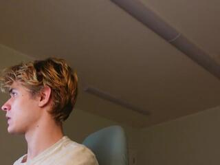 Logan Fraser webcam model stream image